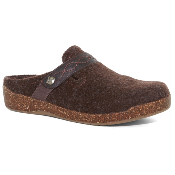 Earth origins wool clogs Clearance
